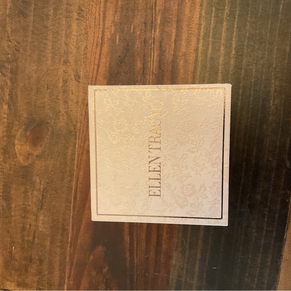 Ellen Tracy Elegant Cream and Gold Box and watch - Picture 2 of 2